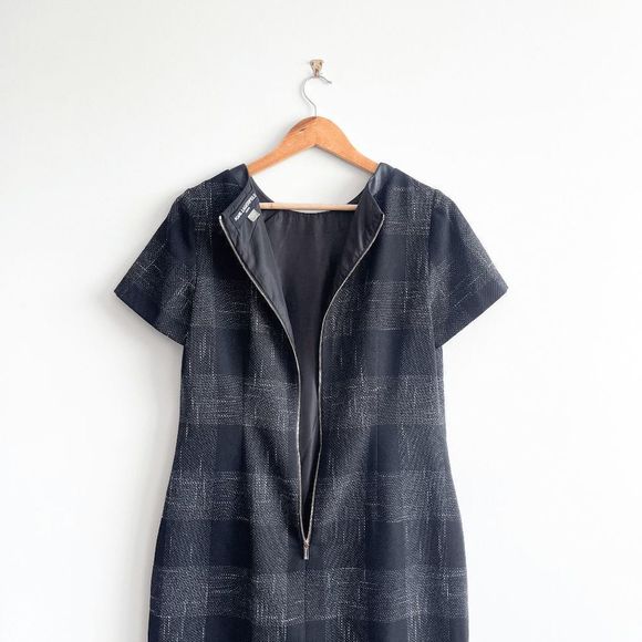 Elegant Navy Plaid Dress - Picture 4 of 9